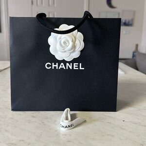▪️🤍SMALL CHANEL BAG FOR SALE▪️🤍🔳